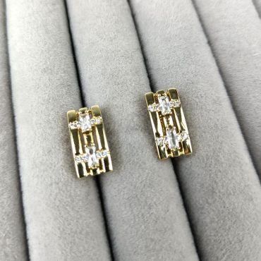 cercei placați cu aur damă eleganți